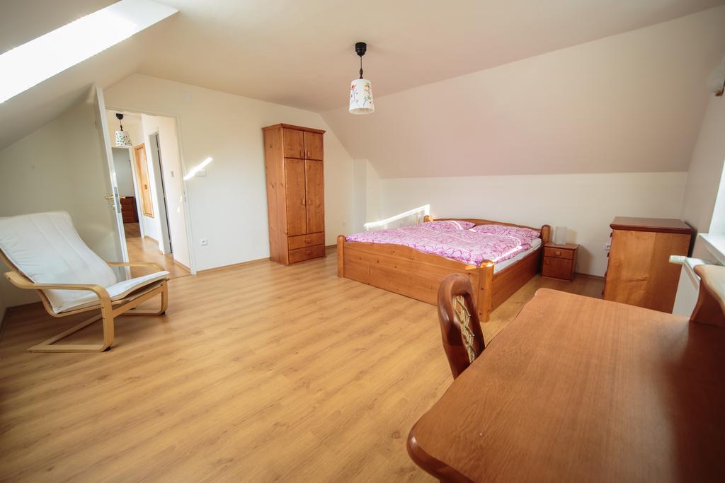 Apartmanovy Dom River Blatnica Екстер'єр фото