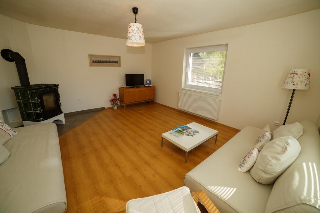 Apartmanovy Dom River Blatnica Екстер'єр фото